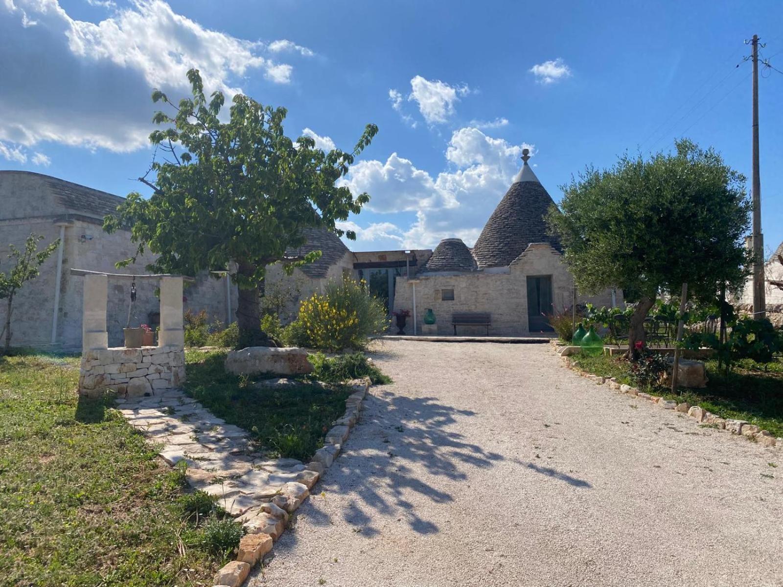 Trullo Masso Antico Villa Алберобело Екстериор снимка